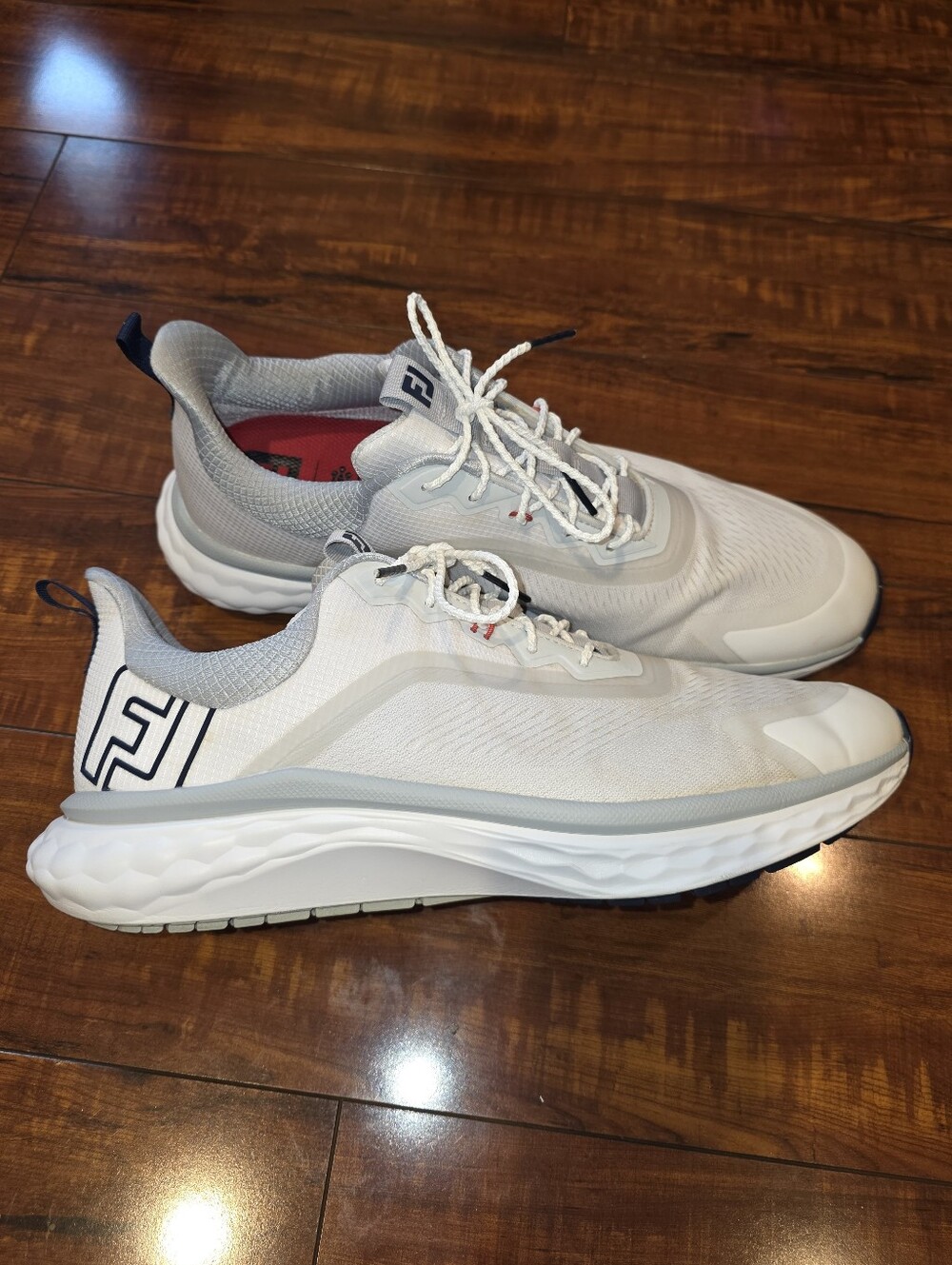FootJoy Quantum Men’s Spikeless Golf Shoes